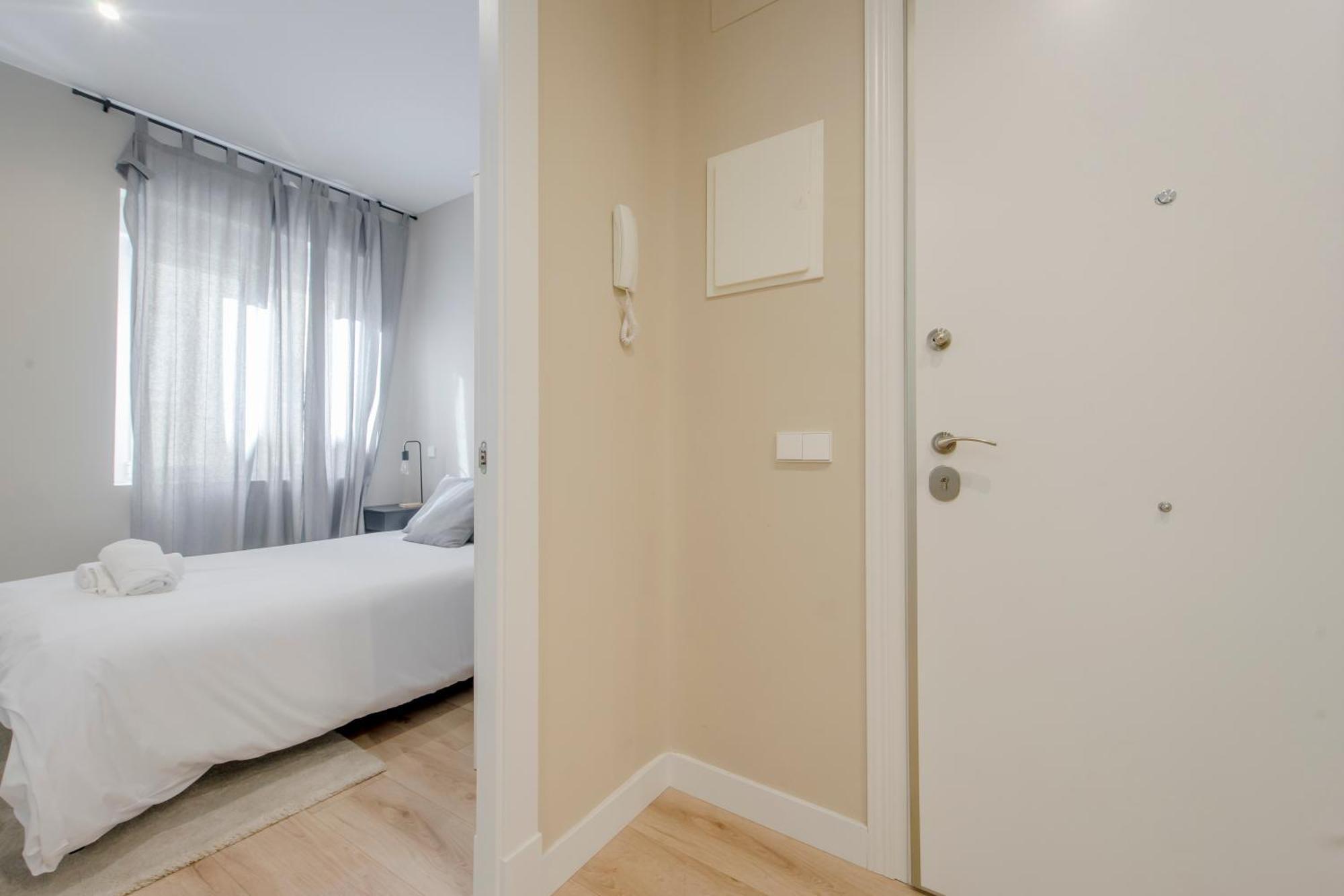 Downtown Apt Para 7Pax La Latina,Centro De Madrid Exterior photo